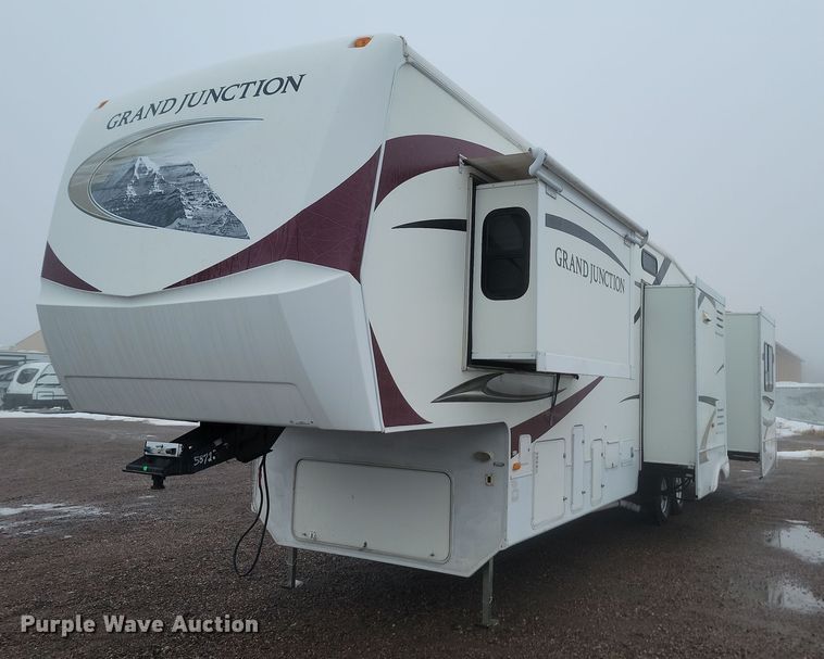 image for item LA9611 2010 Dutchmen Grand Junction camper