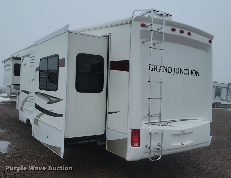 image for item LA9611 2010 Dutchmen Grand Junction camper