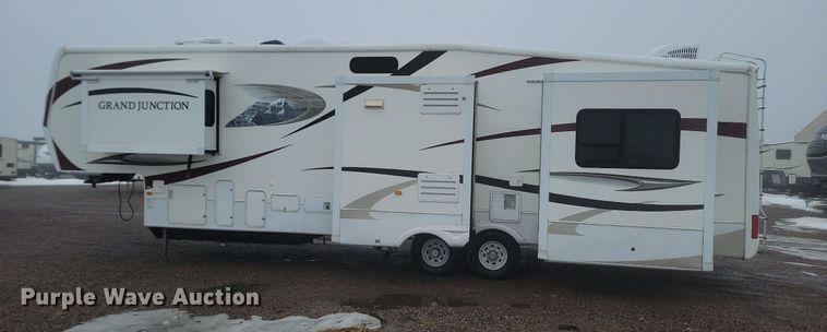 image for item LA9611 2010 Dutchmen Grand Junction camper