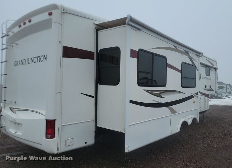 image for item LA9611 2010 Dutchmen Grand Junction camper