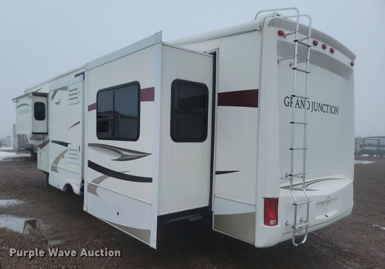 image for item LA9611 2010 Dutchmen Grand Junction camper