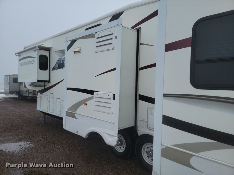 image for item LA9611 2010 Dutchmen Grand Junction camper