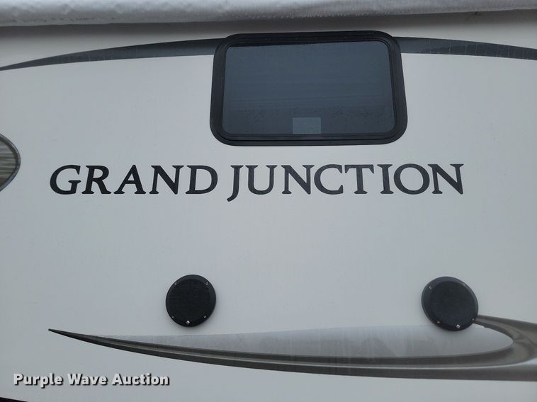 image for item LA9611 2010 Dutchmen Grand Junction camper