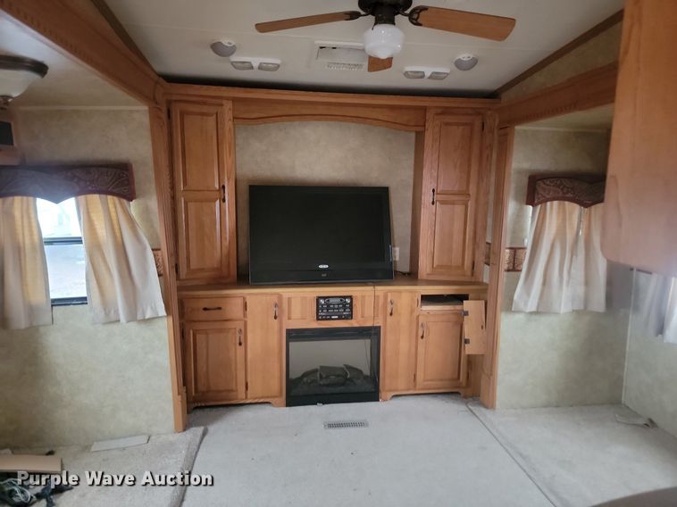 image for item LA9611 2010 Dutchmen Grand Junction camper