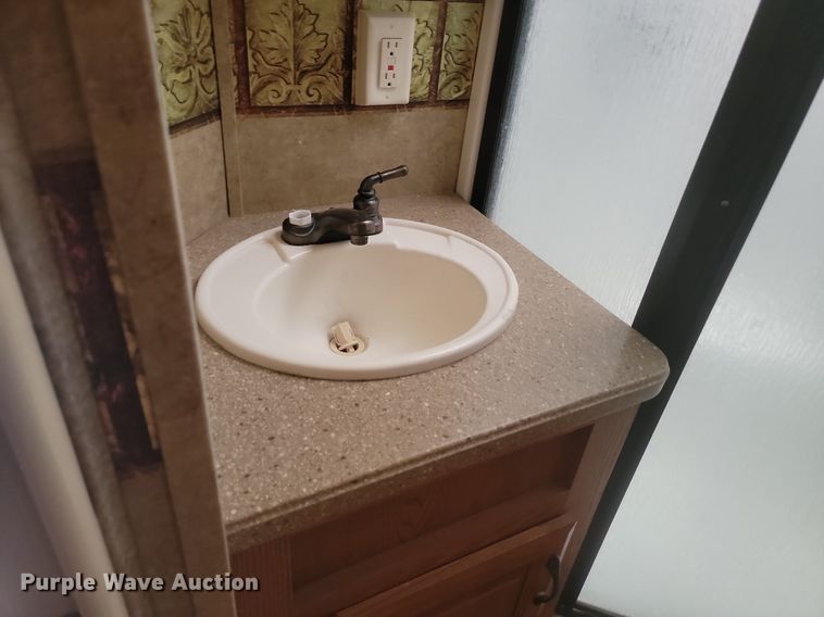 image for item LA9611 2010 Dutchmen Grand Junction camper