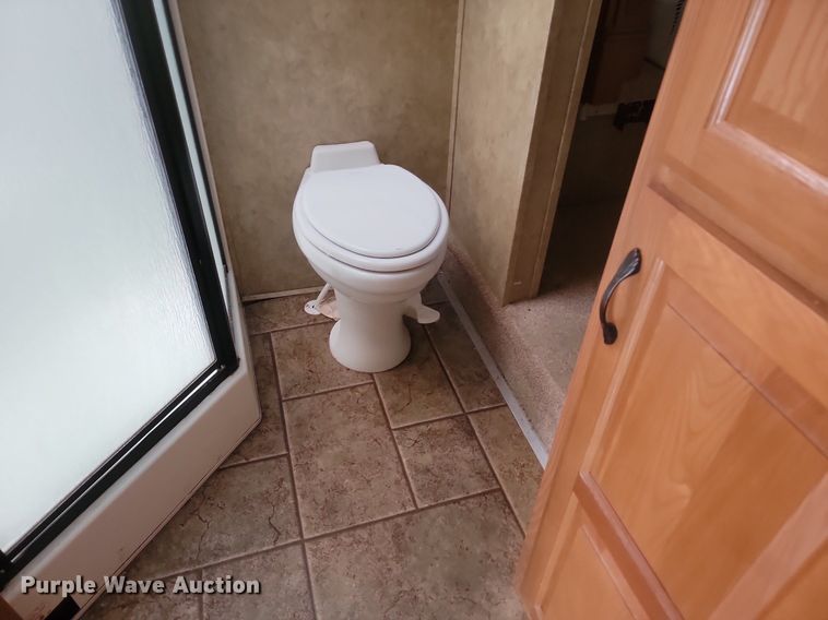 image for item LA9611 2010 Dutchmen Grand Junction camper