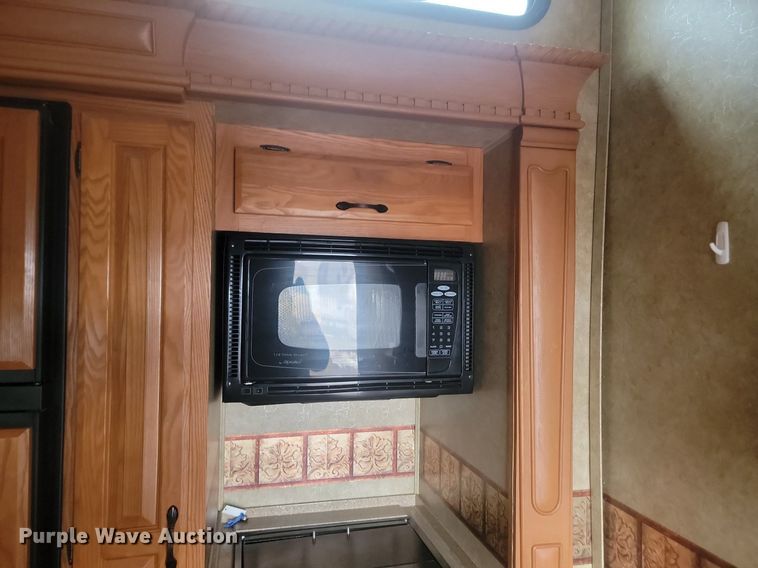 image for item LA9611 2010 Dutchmen Grand Junction camper