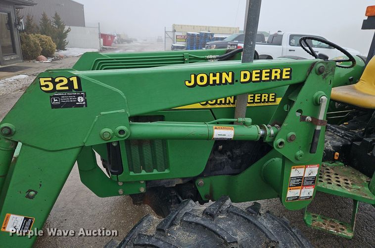 image for item LB9731 2000 John Deere 5205 MFWD tractor