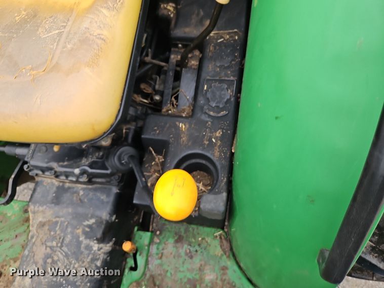 image for item LB9731 2000 John Deere 5205 MFWD tractor