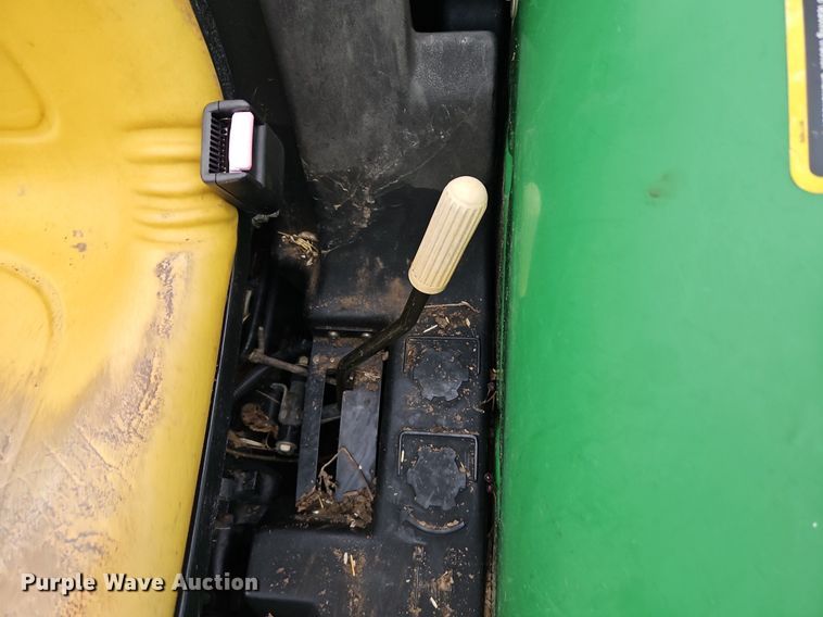 image for item LB9731 2000 John Deere 5205 MFWD tractor