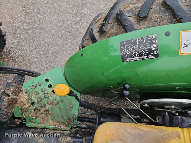 image for item LB9731 2000 John Deere 5205 MFWD tractor