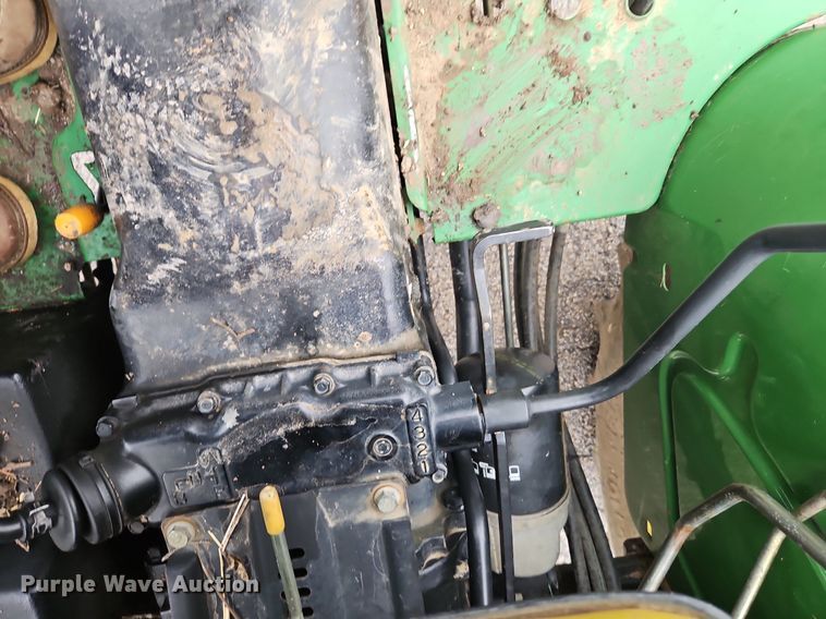 image for item LB9731 2000 John Deere 5205 MFWD tractor