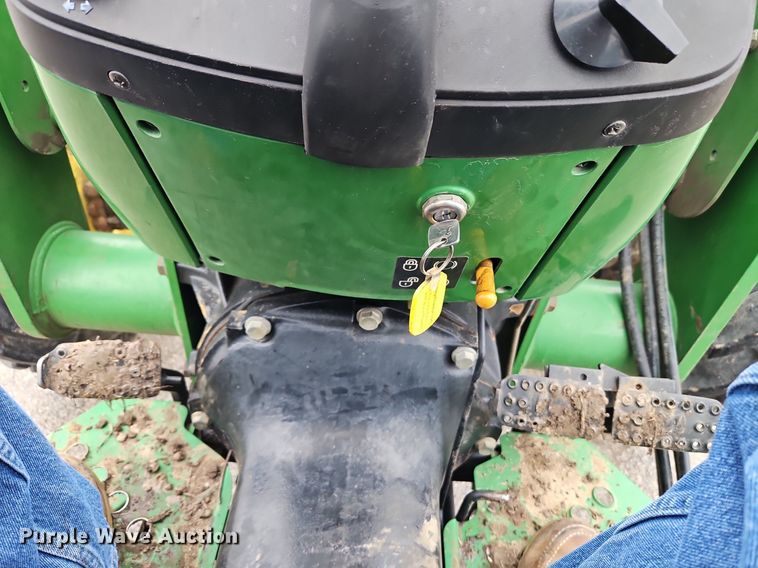 image for item LB9731 2000 John Deere 5205 MFWD tractor