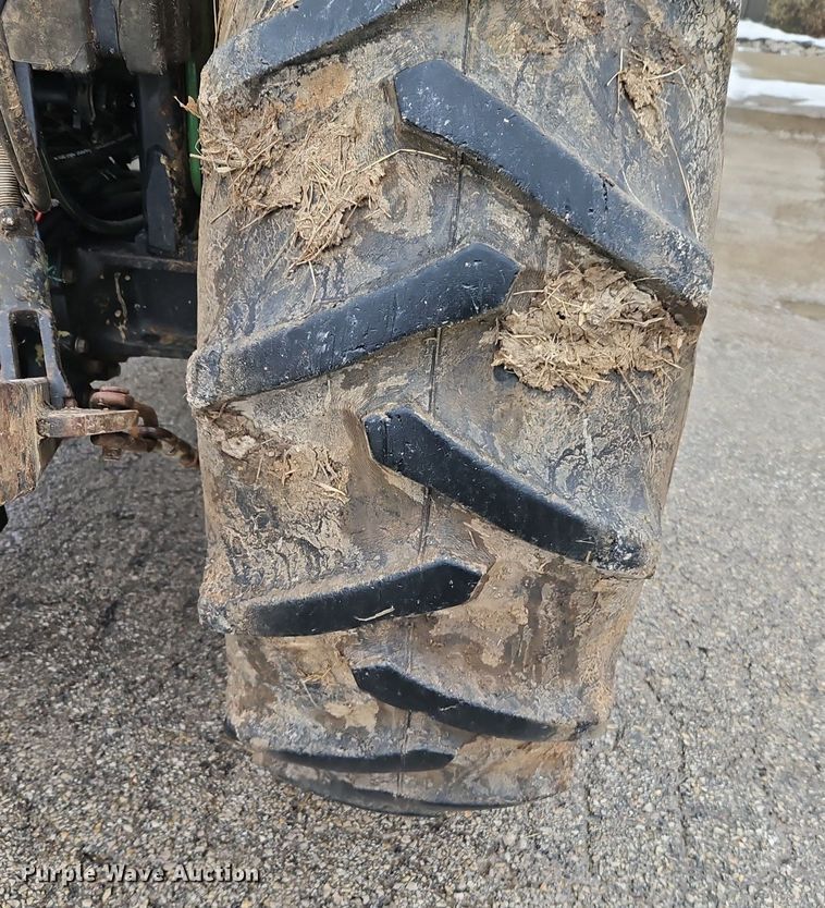 image for item LB9731 2000 John Deere 5205 MFWD tractor