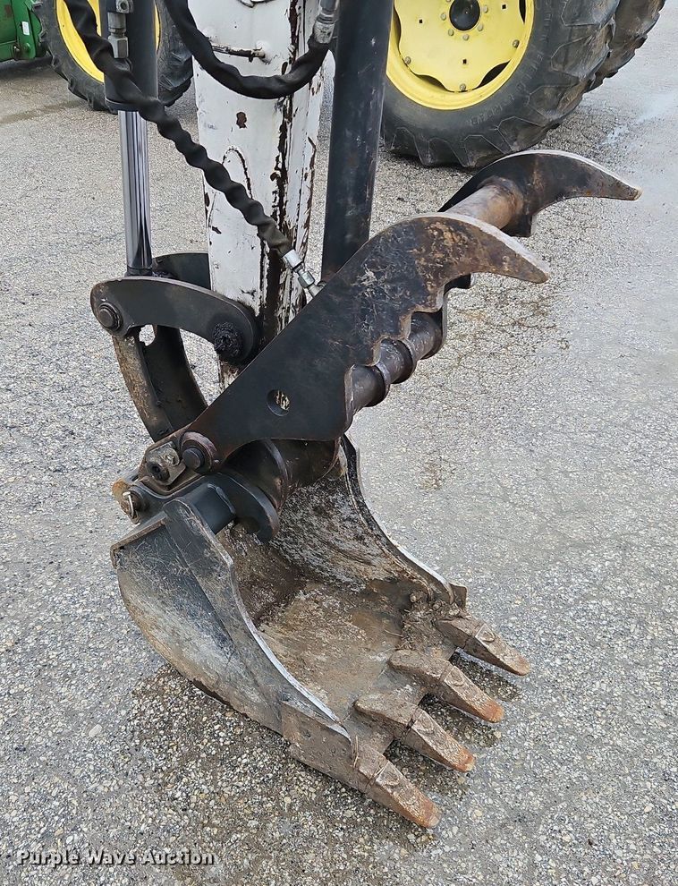 image for item LB9732 2007 Bobcat  430HAG mini excavator