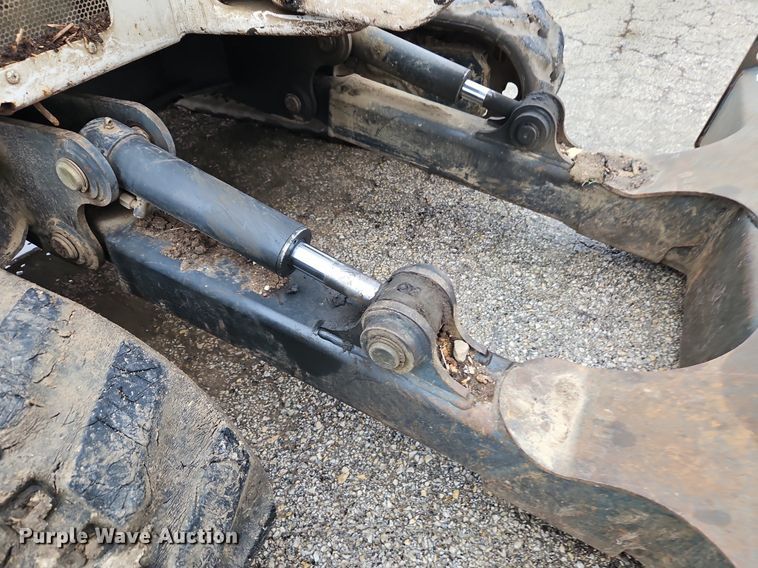 image for item LB9732 2007 Bobcat  430HAG mini excavator