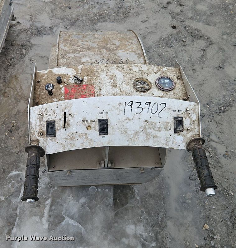 image for item LB9737 (3) Concrete saws