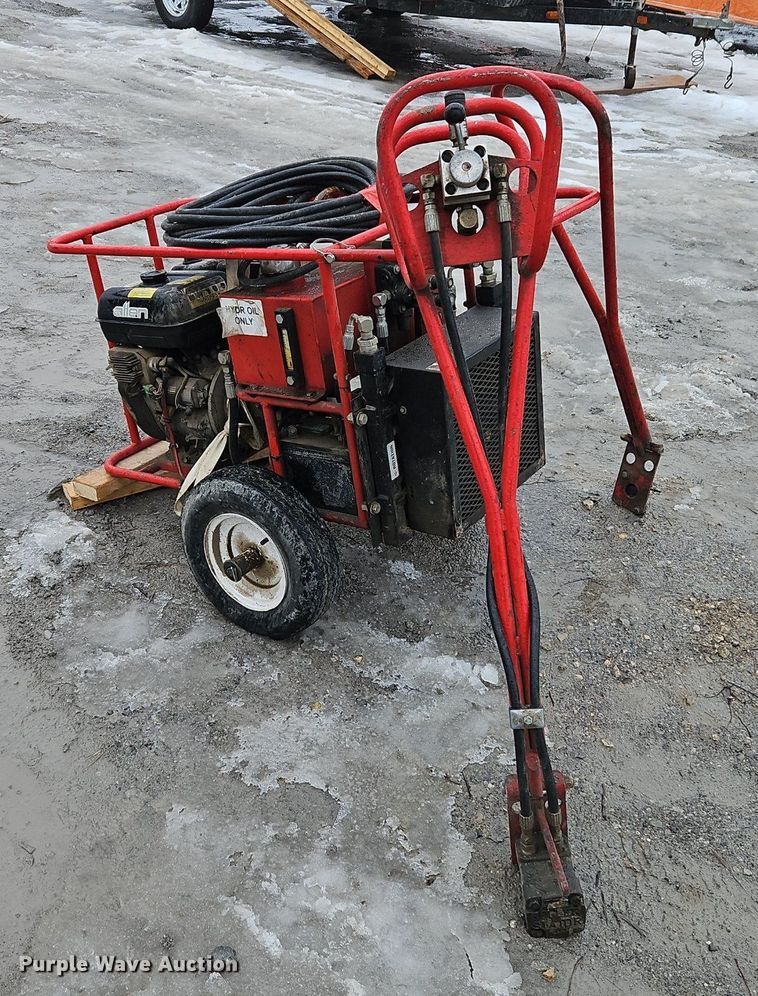 image for item LB9739 Allen concrete screed roller