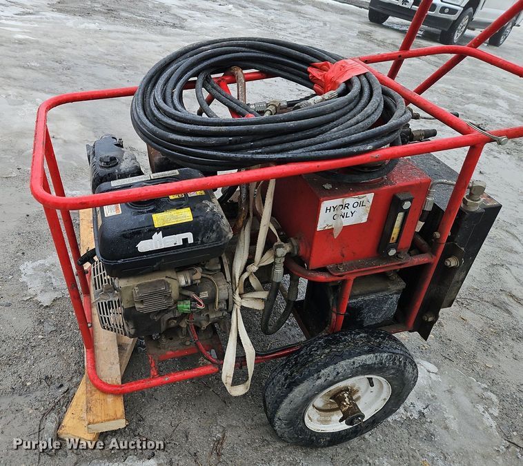 image for item LB9739 Allen concrete screed roller