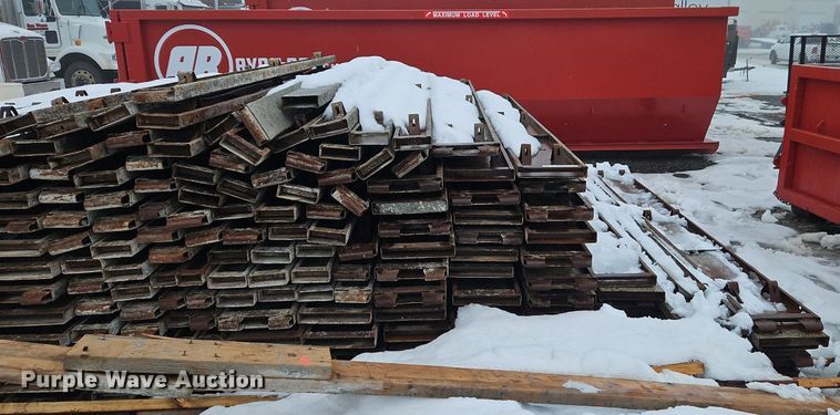 image for item LB9740 Concrete forms