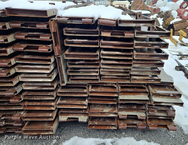 image for item LB9740 Concrete forms