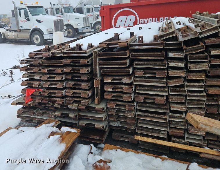 image for item LB9740 Concrete forms