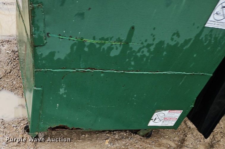 image for item LB9751 (12) dumpsters