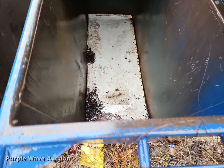 image for item LB9752 (9) dumpsters