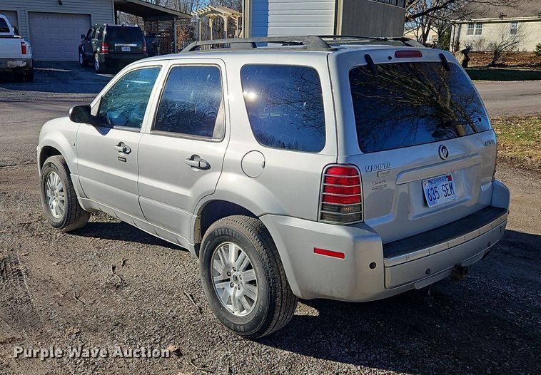 image for item LB9765 2005 Mercury  Mariner Premier SUV