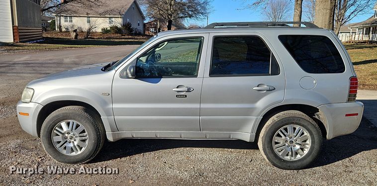 image for item LB9765 2005 Mercury  Mariner Premier SUV