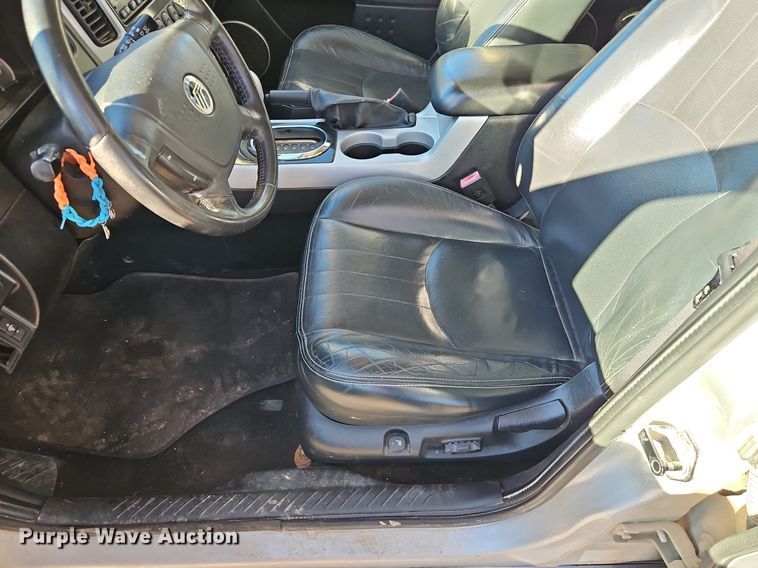 image for item LB9765 2005 Mercury  Mariner Premier SUV