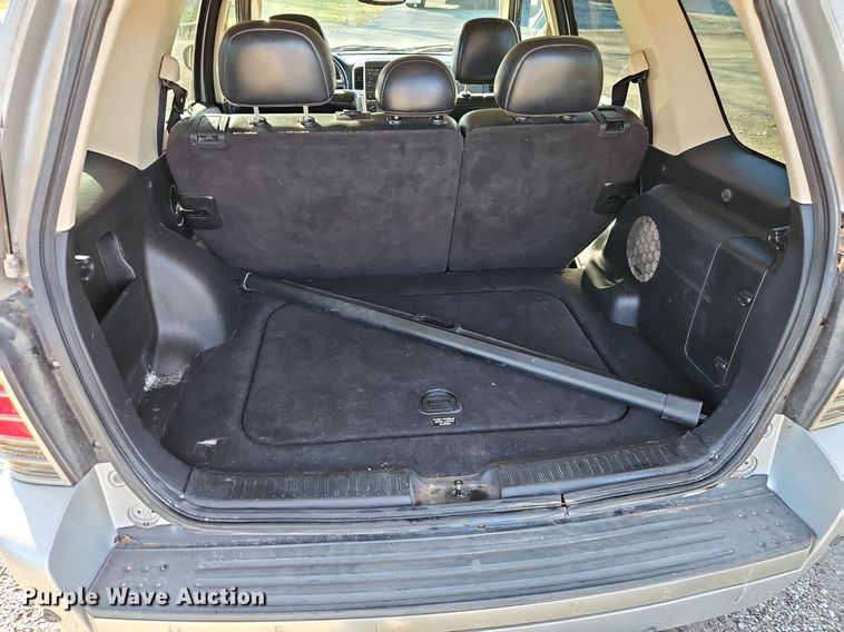 image for item LB9765 2005 Mercury  Mariner Premier SUV