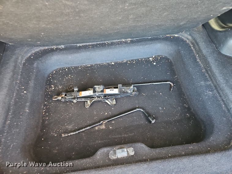 image for item LB9765 2005 Mercury  Mariner Premier SUV