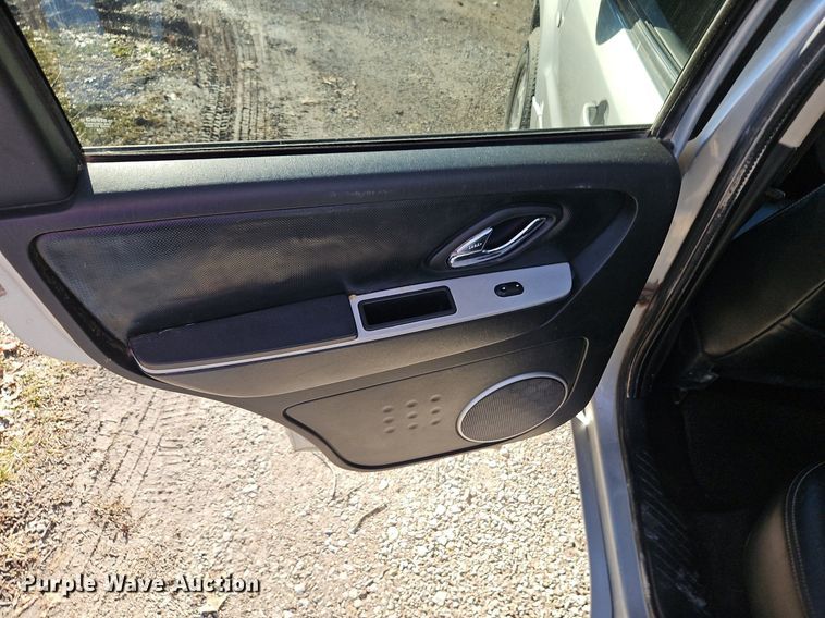 image for item LB9765 2005 Mercury  Mariner Premier SUV