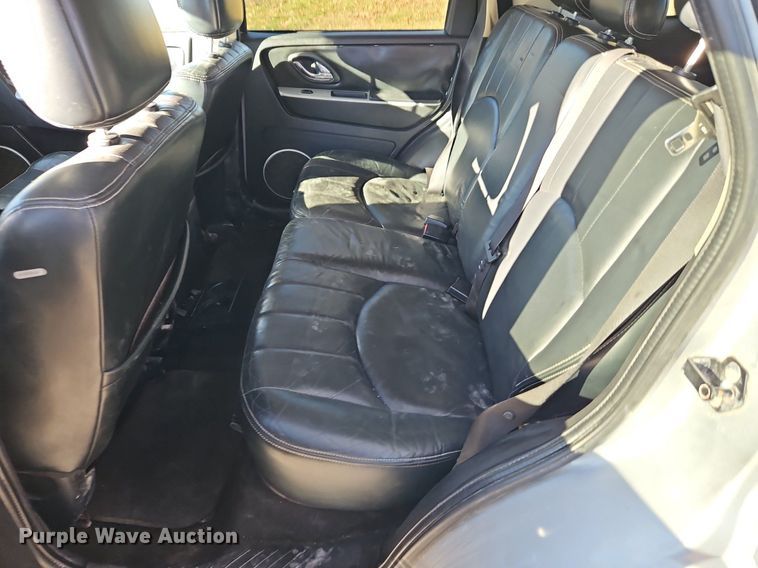 image for item LB9765 2005 Mercury  Mariner Premier SUV