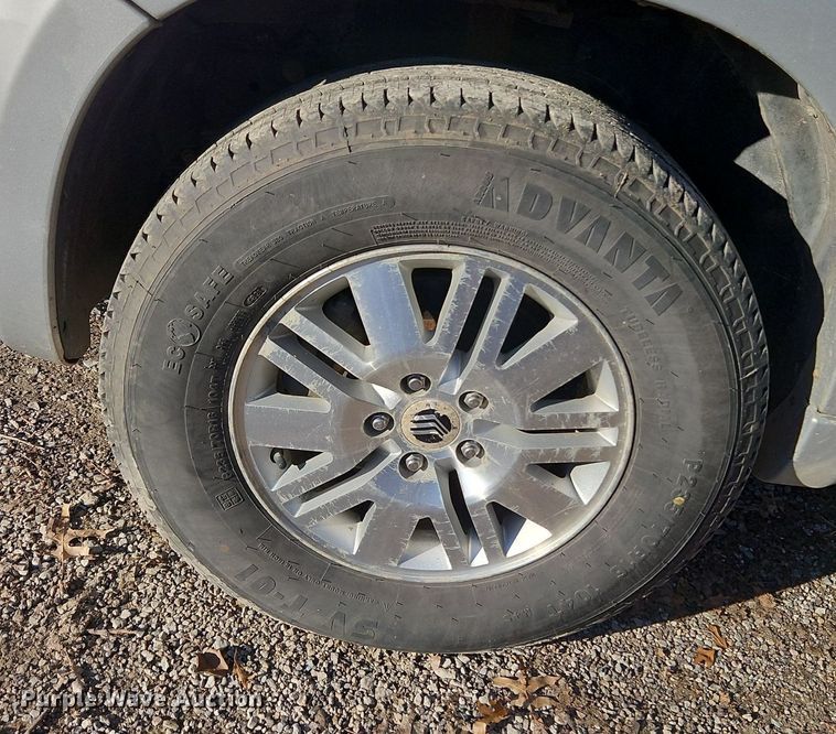 image for item LB9765 2005 Mercury  Mariner Premier SUV