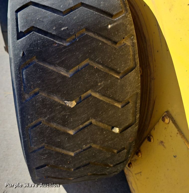 image for item LB9766 Thomas B602/150 skid steer loader