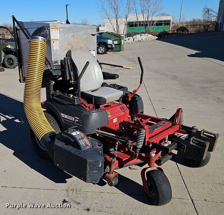 image for item LB9767 Ferris IS 3000 ZTR lawn mower