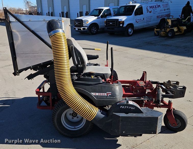 image for item LB9767 Ferris IS 3000 ZTR lawn mower