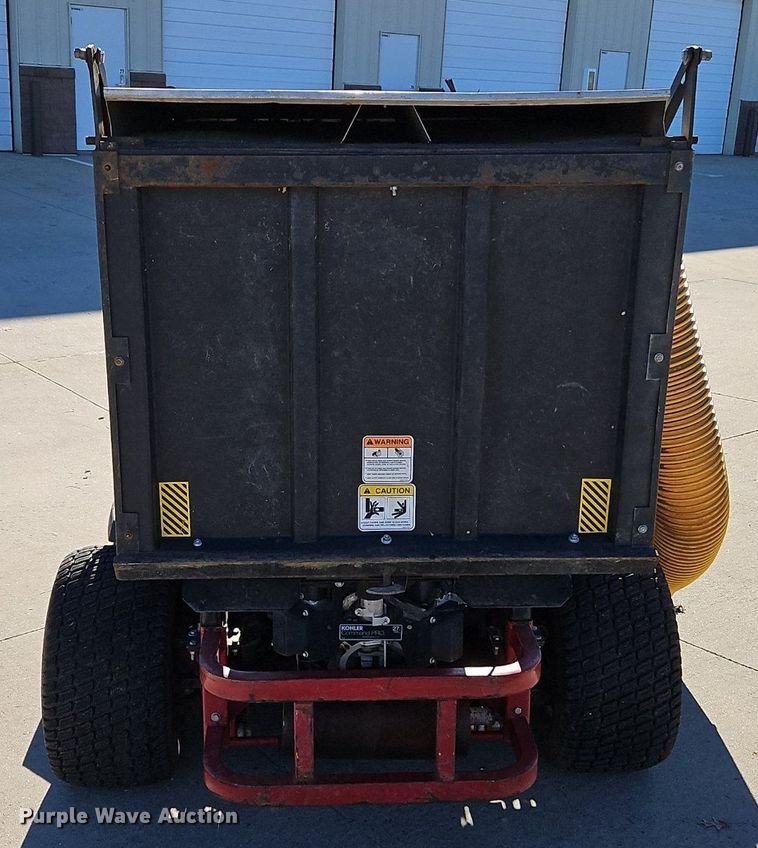 image for item LB9767 Ferris IS 3000 ZTR lawn mower