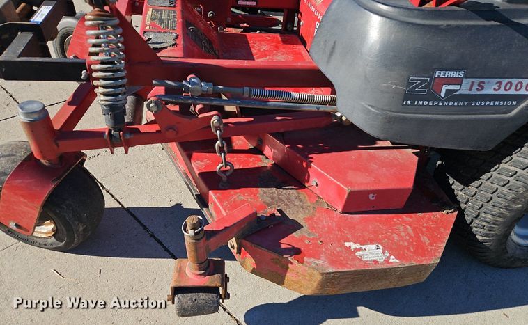 image for item LB9767 Ferris IS 3000 ZTR lawn mower