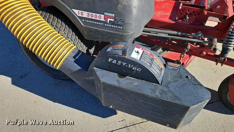 image for item LB9767 Ferris IS 3000 ZTR lawn mower