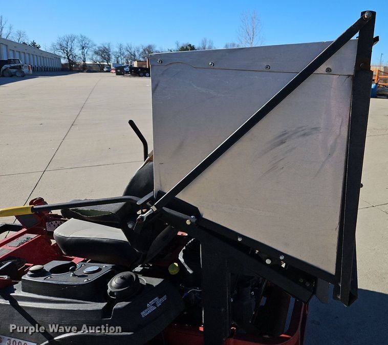 image for item LB9767 Ferris IS 3000 ZTR lawn mower