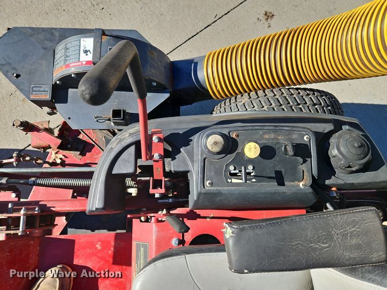 image for item LB9767 Ferris IS 3000 ZTR lawn mower