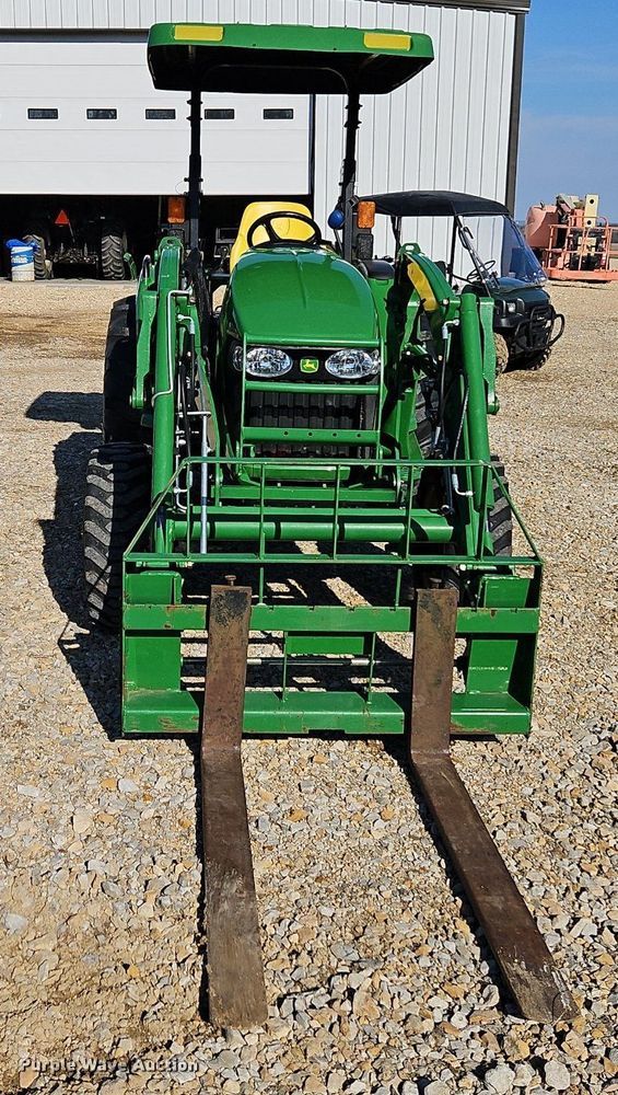 image for item LB9779 2008 John Deere 4320 MFWD tractor