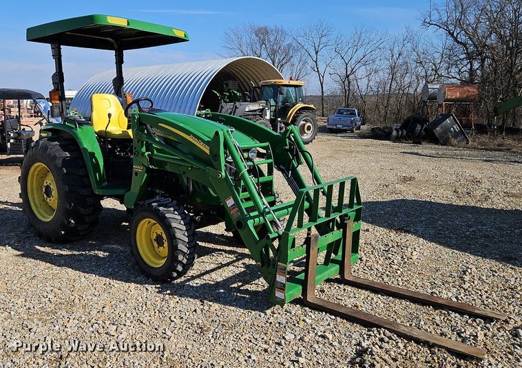 image for item LB9779 2008 John Deere 4320 MFWD tractor