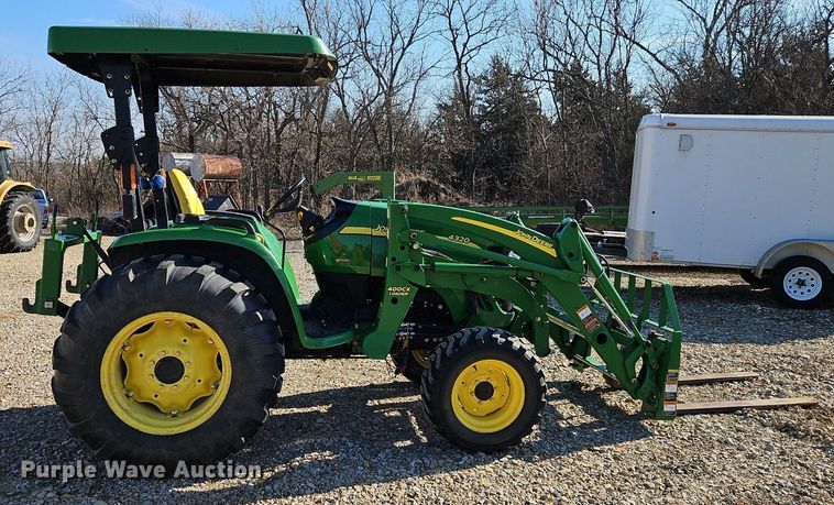 image for item LB9779 2008 John Deere 4320 MFWD tractor
