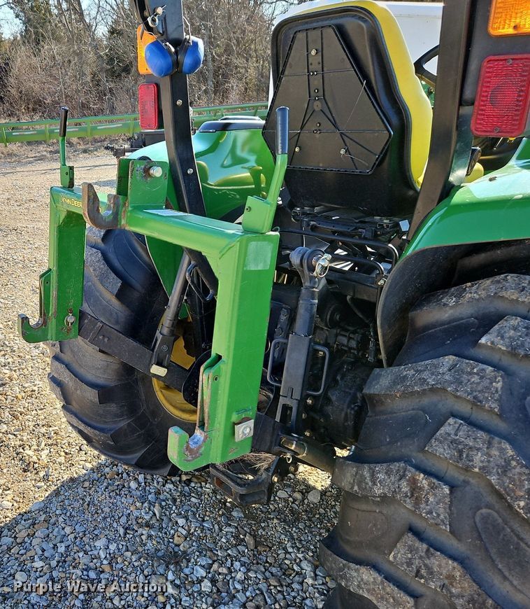 image for item LB9779 2008 John Deere 4320 MFWD tractor