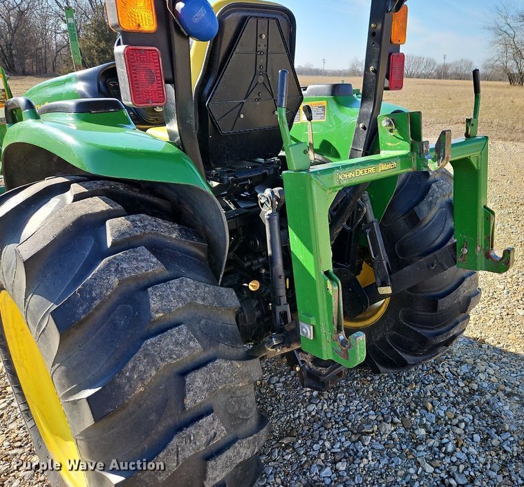 image for item LB9779 2008 John Deere 4320 MFWD tractor