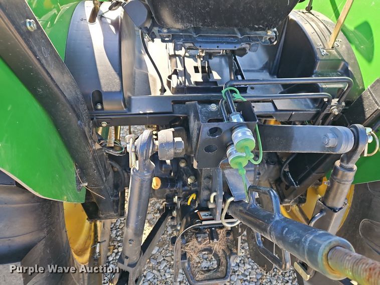 image for item LB9779 2008 John Deere 4320 MFWD tractor